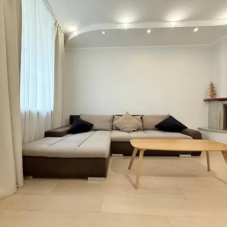 Apartment The Grand Royale 82M2 - Old Town & 3 Bedrooms Families & Groups *