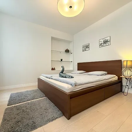 The Grand Royale 82M2 - Old Town & 3 Bedrooms Families & Groups Apartment